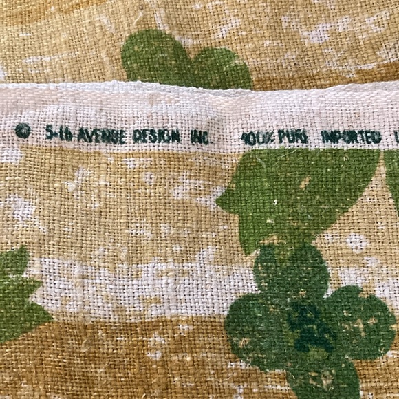 Vintage 5th avenue 2 pieces available. 48” x 68” each. Linen groovy lime 404 - Picture 4 of 7